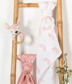 Jollein Bijtring Deer - Pale Pink -Winkel Voor Babyproducten 1036x1200
