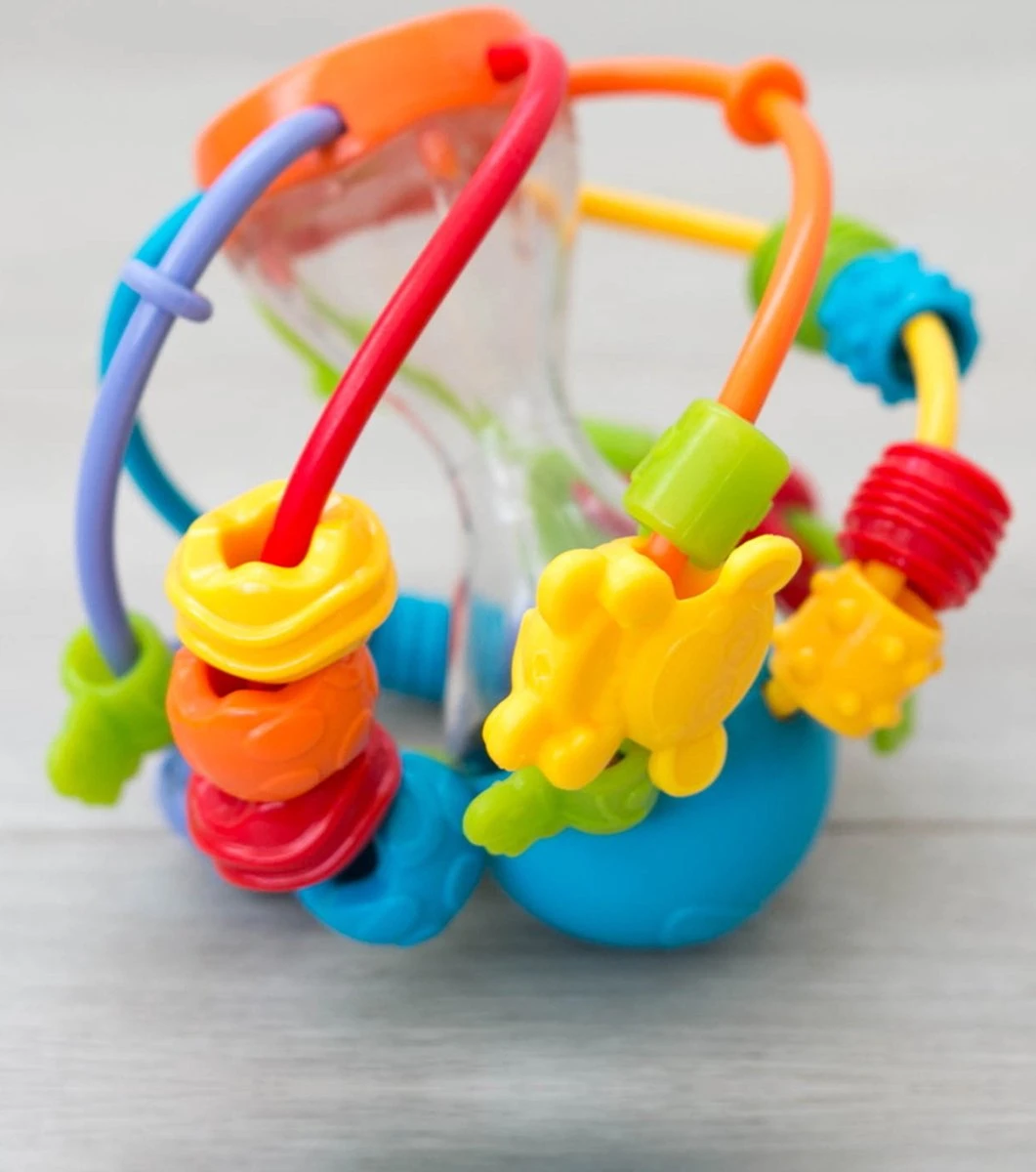 Playgro Speel En Leerbal - Grijp- En Bijtspeelgoed - Klikklak Geluiden - Spiegeltje - Kralen - Cilinder Met Rattelende Ballen 14 Playgro Speel En Leerbal - Grijp- En Bijtspeelgoed - Klikklak Geluiden - Spiegeltje - Kralen - Cilinder Met Rattelende Ballen - Afbeelding 12