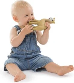 Sophie De Giraf - Al Thir De Dromedaris - Bijtspeelgoed - 100% Natuurlijk Rubber -Winkel Voor Babyproducten 1065x1200 2