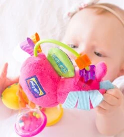 Playgro Clip Clop Rammelaar - Roze - Activiteitenspeeltje - Kraamkado -Winkel Voor Babyproducten 1086x1200 1