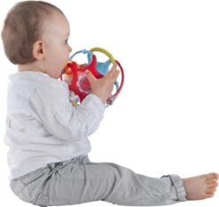 Sophie De Giraf - Speelbal - Twistin Ball 9 Sophie De Giraf - Speelbal - Twistin Ball -Winkel Voor Babyproducten 1200x1134