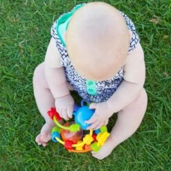 Playgro Speel En Leerbal - Grijp- En Bijtspeelgoed - Klikklak Geluiden - Spiegeltje - Kralen - Cilinder Met Rattelende Ballen 33 Playgro Speel En Leerbal - Grijp- En Bijtspeelgoed - Klikklak Geluiden - Spiegeltje - Kralen - Cilinder Met Rattelende Ballen -Winkel Voor Babyproducten 1200x1200 103