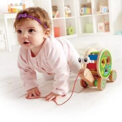 Hape Houten Walk-A-Long Slak Trekdier -Winkel Voor Babyproducten 1200x1200 20