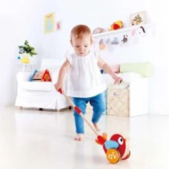 Hape Lilly Musical Stokroller Rood 56 Cm -Winkel Voor Babyproducten 1200x1200 264