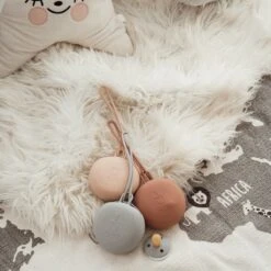 J. Børn Siliconen Speenhouder - Sage - BPA-VRIJ Veiligyacce Praktisch En Stijlvol - Geschikt Vanaf De Geboorte - Babyaccessoire -Winkel Voor Babyproducten 1200x1200 426