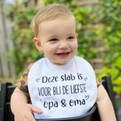 Slabbetjes - Slabber - Slab - Baby - Deze Slab Is Voor Bij De Liefste Opa & Oma - Opa - Oma - Zwangerschap Aankondiging - Koordjes - Stuks 1 - Wit