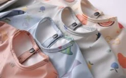 Mon Avenir - Longsleeve Slab - Waterproof - Schort Lange Mouwen - Beige - Dino -Winkel Voor Babyproducten 1200x745 1