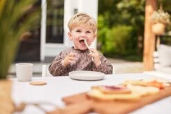Jollein Slab Waterproof Met Mouw Meadow - Chestnut -Winkel Voor Babyproducten 1200x800 100