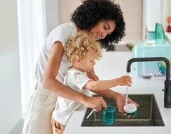 Mepal Mio – Rietjesbeker 300 Ml – Gegarandeerd Lekvrij – Deep Turquoise – Ideaal Voor Onderweg – Drinkbeker Kinderen -Winkel Voor Babyproducten 1200x936 4