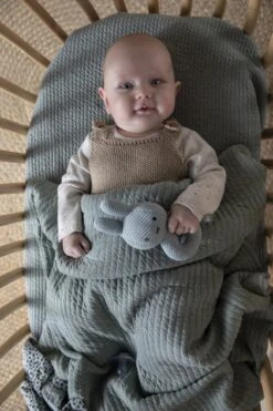 Nijntje Green Knit Rammelaar 13 Nijntje Green Knit Rammelaar -Winkel Voor Babyproducten 799x1200 2