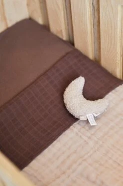 Jollein Rammelaar Moon - Nougat -Winkel Voor Babyproducten 799x1200 5