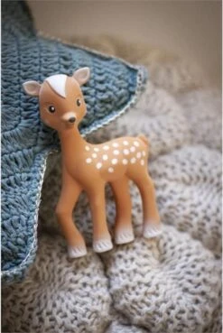Sophie De Giraf- Bijtspeelgoed - FanFan Het Hertje - 100% Natuurlijk Rubber -Winkel Voor Babyproducten 804x1200