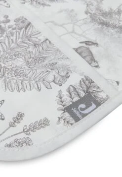 Jollein Slab Waterproof Met Mouw Pimpelmees - Forest Animals -Winkel Voor Babyproducten 830x1200 10