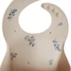 Mushie Siliconen Baby Slabbetje Met Opvangbakje | Lilac Flowers | BPA Ftalaatvrij| Afwasbaar 2 Mushie Siliconen Baby Slabbetje Met Opvangbakje | Lilac Flowers | BPA Ftalaatvrij| Afwasbaar -Winkel Voor Babyproducten 873x1200 5