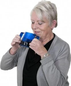 HandyCup Met Deksel - Drinkbeker Met 2 Handgrepen - Blauw - 200ml -Winkel Voor Babyproducten 999x1200